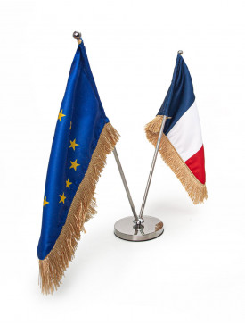 Drapeaux de Table Argentés...